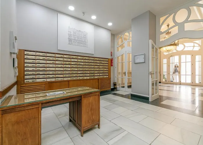 De Lujo Puerta Del Sol+parking 公寓